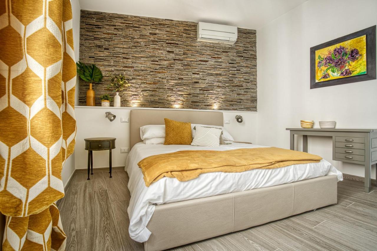 Casa Checca Appartamenti Per Vacanze Caprarola Exteriör bild