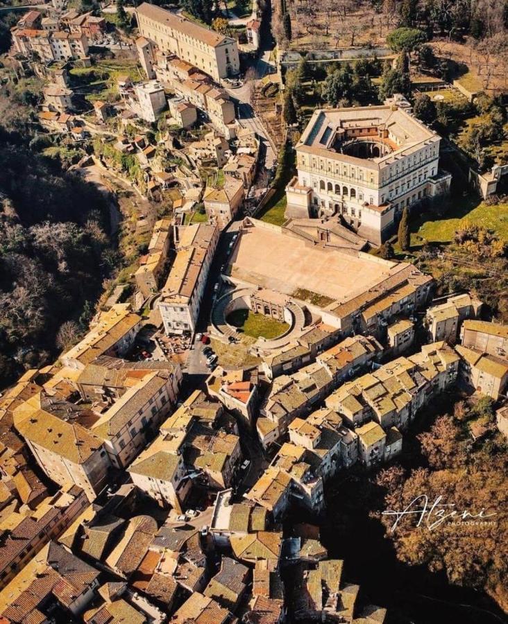 Casa Checca Appartamenti Per Vacanze Caprarola Exteriör bild