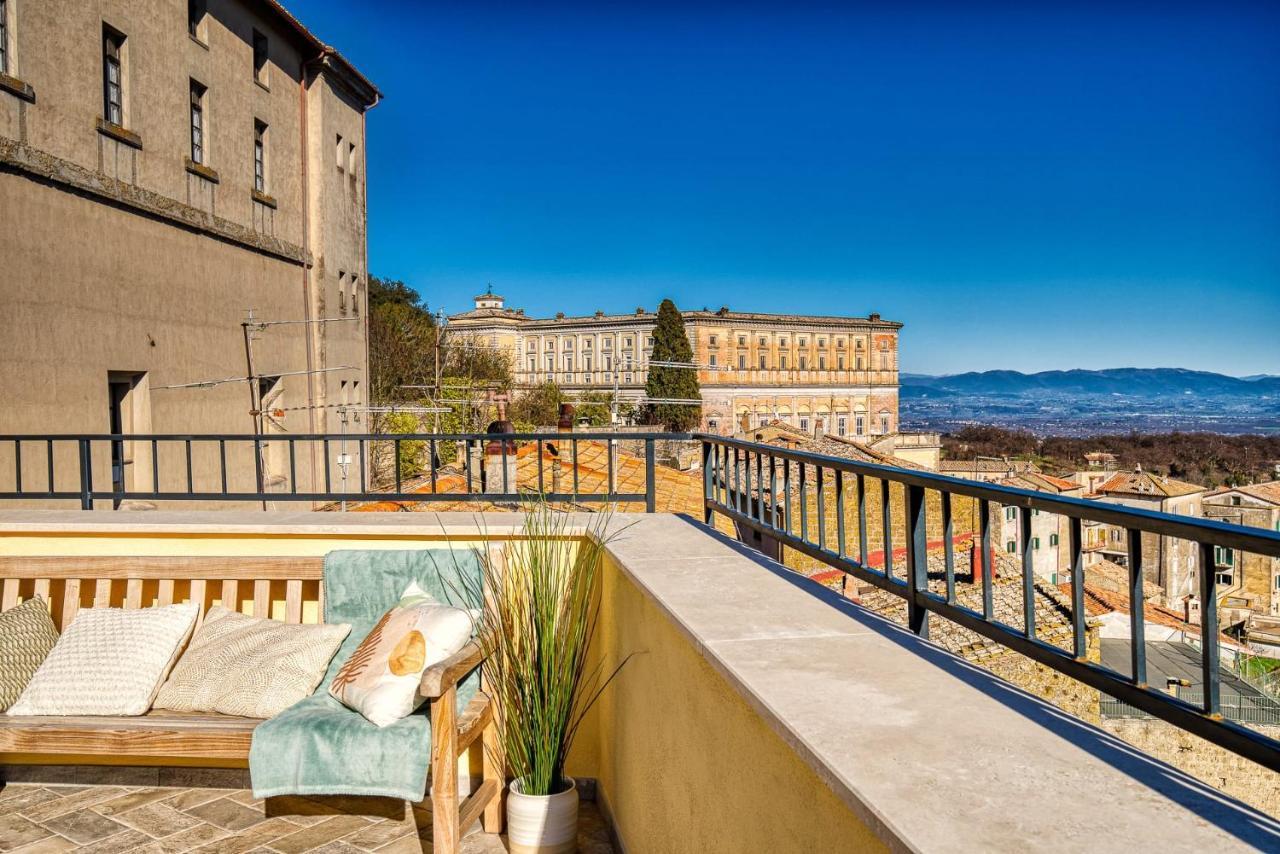 Casa Checca Appartamenti Per Vacanze Caprarola Exteriör bild