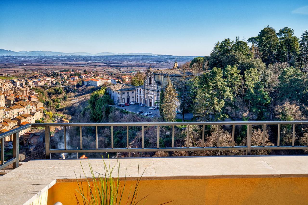 Casa Checca Appartamenti Per Vacanze Caprarola Exteriör bild