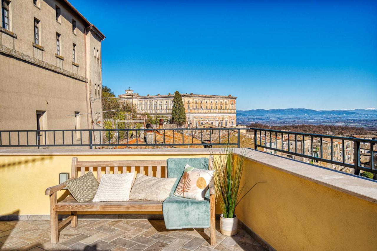 Casa Checca Appartamenti Per Vacanze Caprarola Exteriör bild