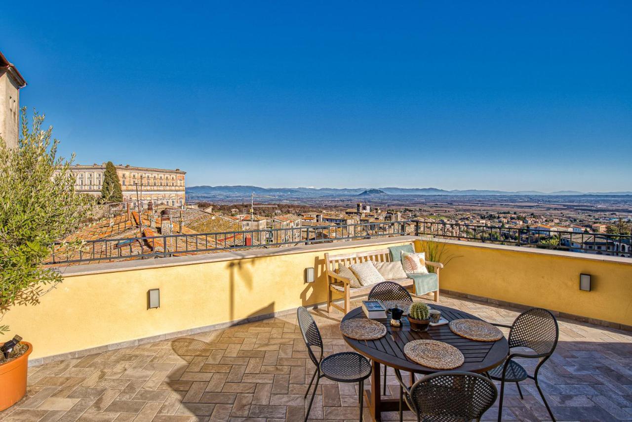 Casa Checca Appartamenti Per Vacanze Caprarola Exteriör bild